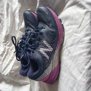 New Balance Shoes Trail Runners Purple size 8/ 39